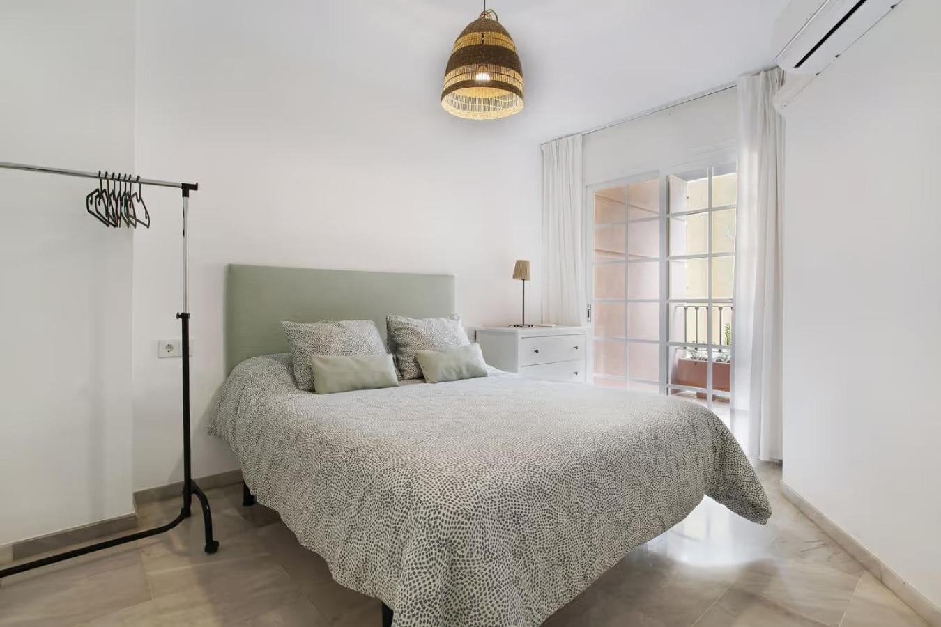 Exclusive Malagueta Beach Apartman Málaga Kültér fotó